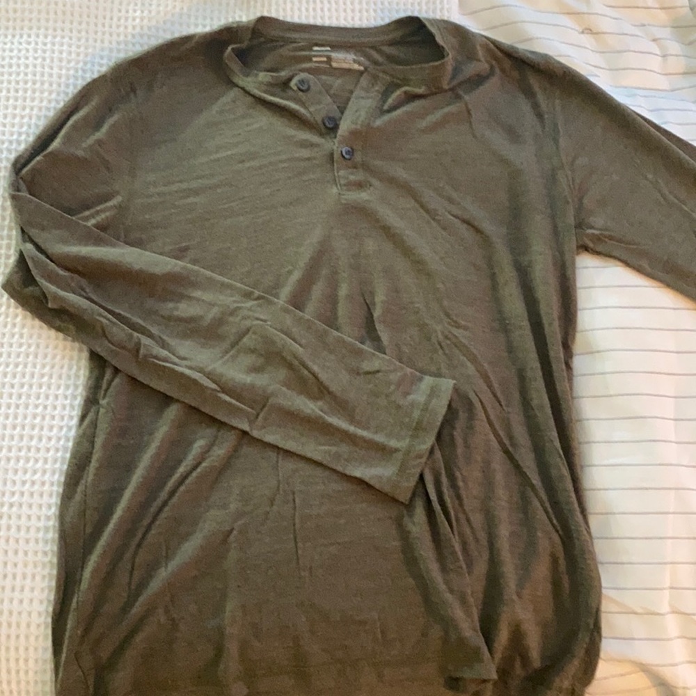 Olive long sleeve public opinion men’s long sleeve